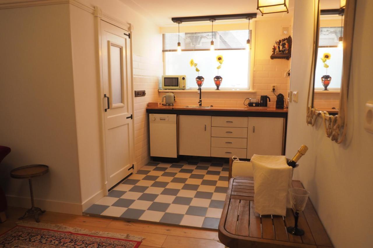 B&B Bureau Warmoesstraat Den Burg Luaran gambar