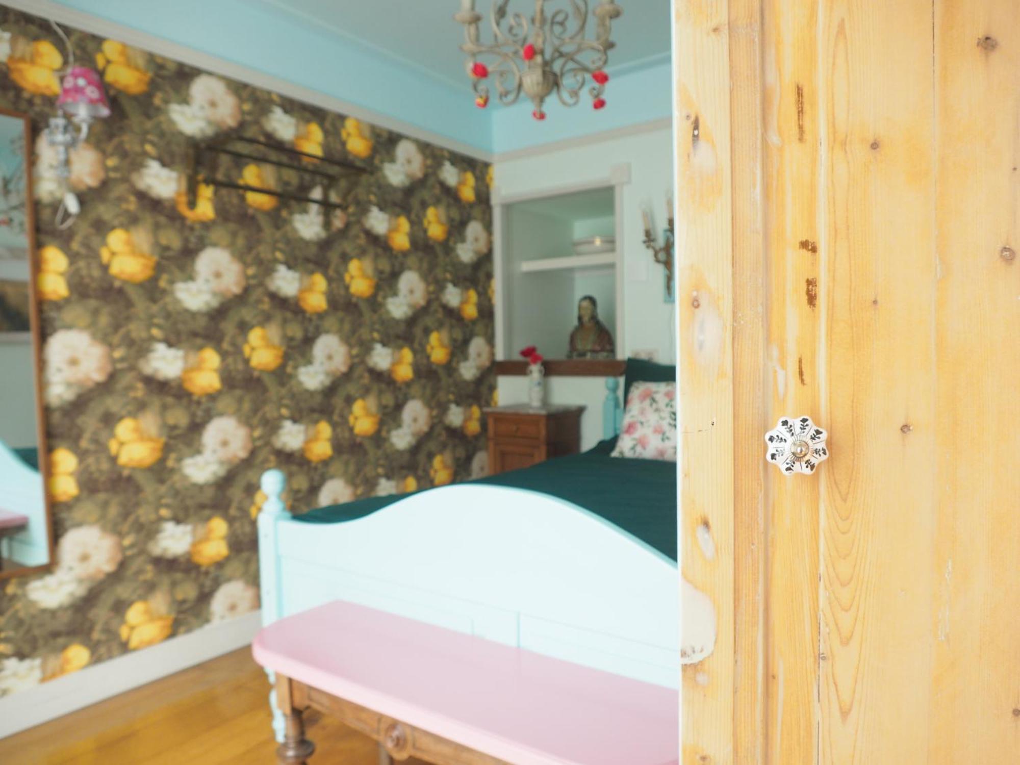 B&B Bureau Warmoesstraat Den Burg Luaran gambar